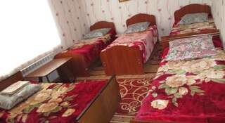 Гостиница Guest house Vostochnaya 27 Дивеево Кровать в общем 6-местном номере для мужчин и женщин-4