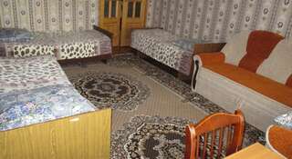 Гостиница Guest house Vostochnaya 27 Дивеево Стандартный четырехместный номер-1